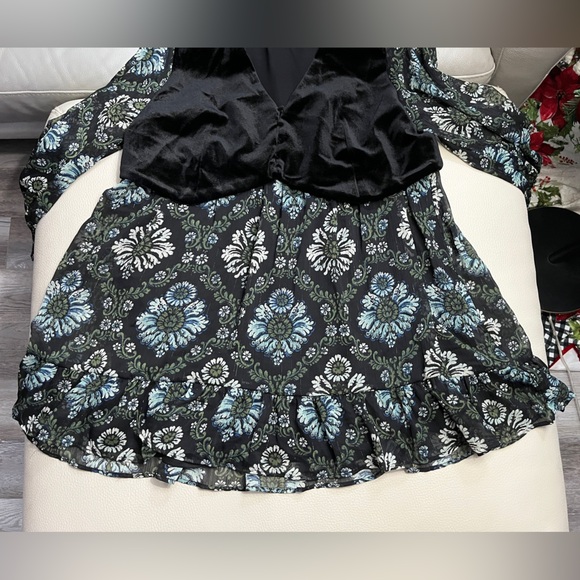 Zara Women's Glitter Chiffon Mini Dress with Vest - Size L - Picture 9 of 15